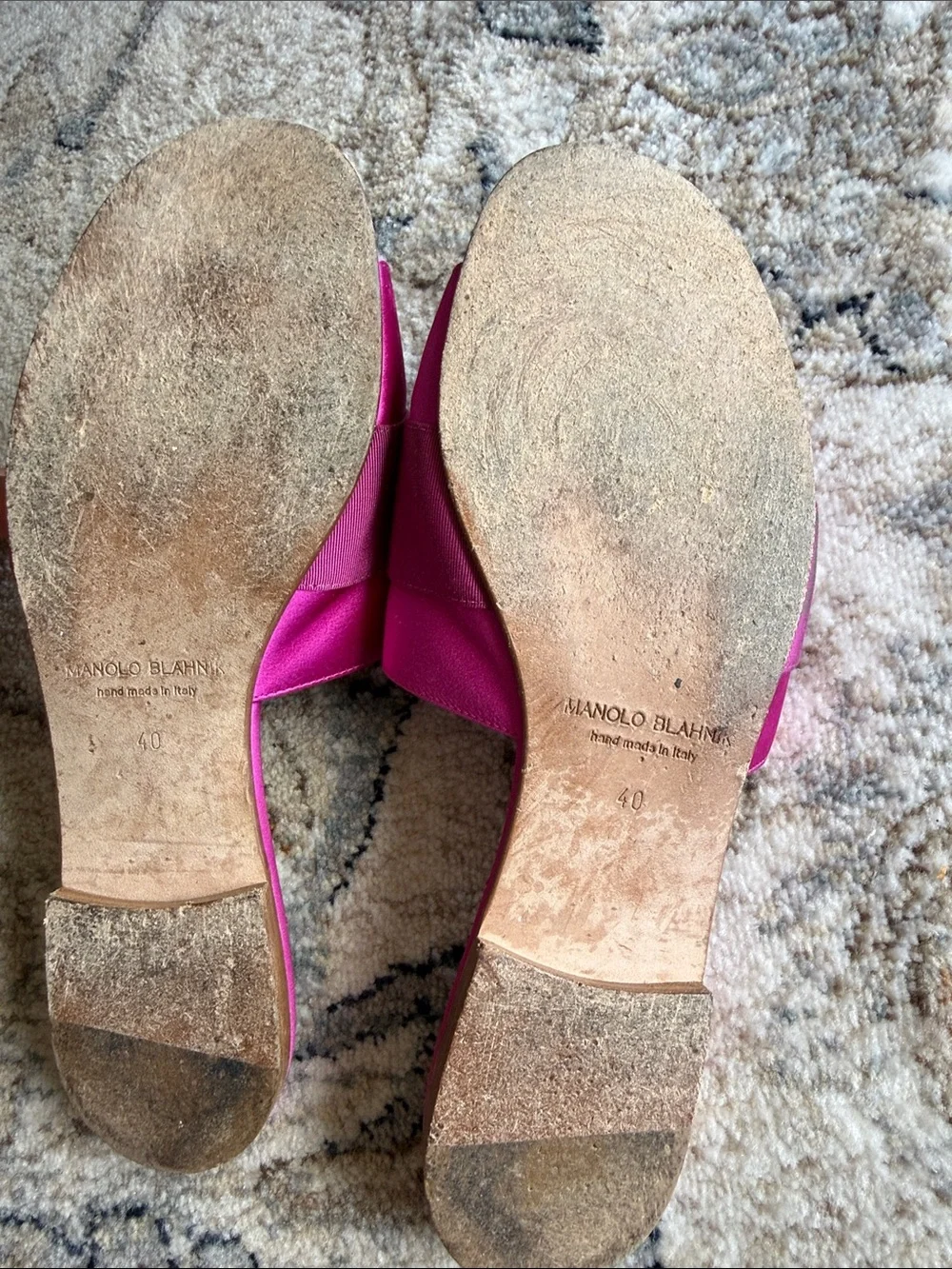 Manolo Blahnik Martamod Hangisi Crystal Buckle Pink Satin Flat Slide Sandals